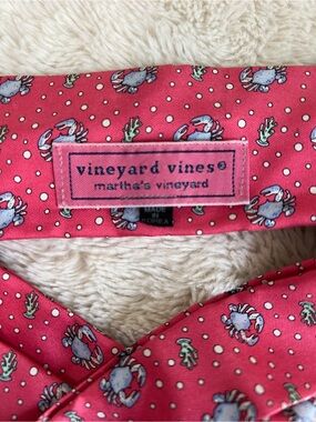 Vineyard Vines Coral Pink Crab Pattern Tie